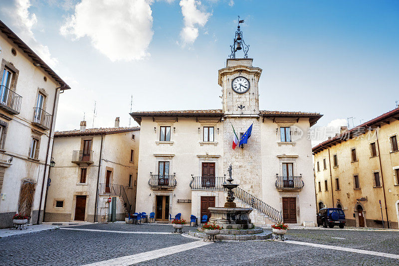 意大利，Abruzzi, Pescocostanzo市政厅